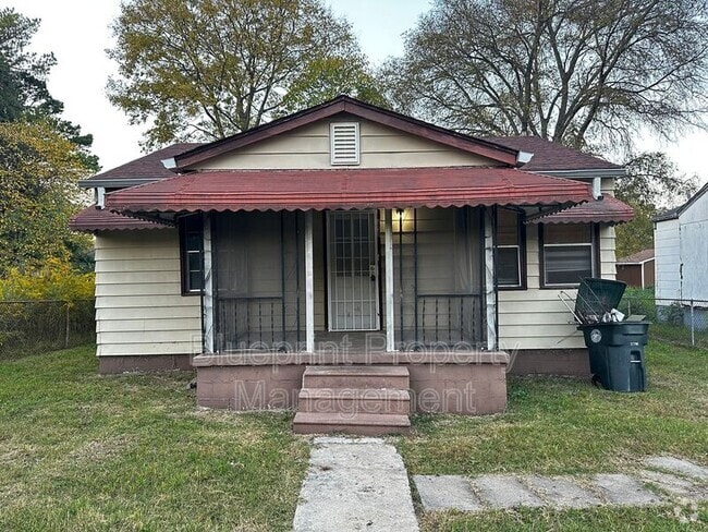 Building Photo - 450 4th Thomas St Rental