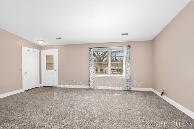 Photo - 6705 North Dr
