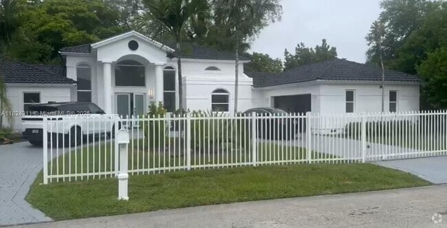 Building Photo - 18420 SW 77th Ct Rental