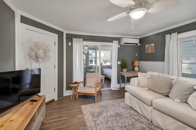 9 Cole St Unit SI ID1312355P
