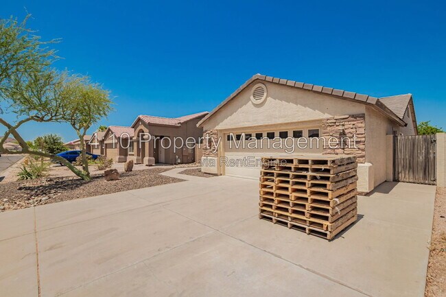 Photo - 30725 N Royal Oak Way