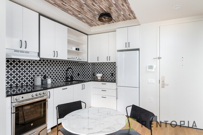 Photo - 340 Evergreen Ave