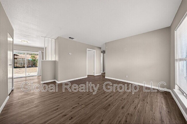 Photo - 301 Deborah Dr