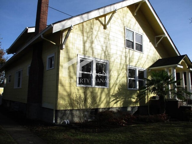 Photo - 505 N L St Unit Studio