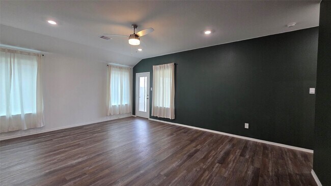 Photo - 6110 Ginevra Summers Dr