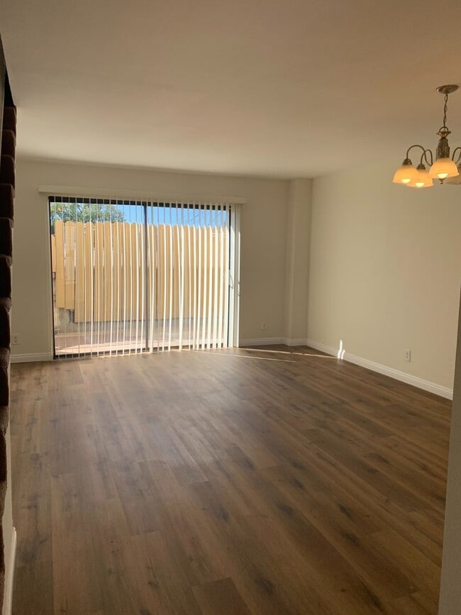 Photo - 1116 Elm Ave Unit 6