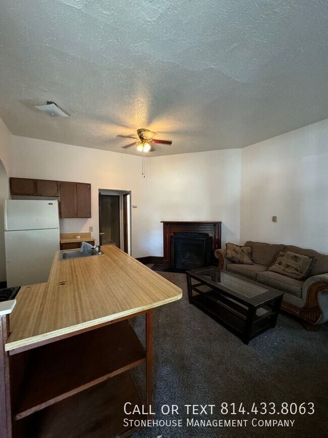 Nice first floor apartment and walking dis... - Nice first floor apartment and walking dis... Unit 2