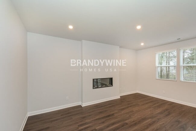 Photo - 321 Dearborn Sta Dr