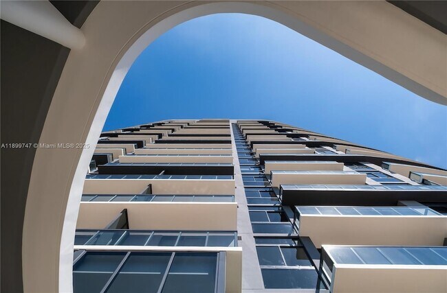 Building Photo - 101 Diplomat Pkwy Unit 0607