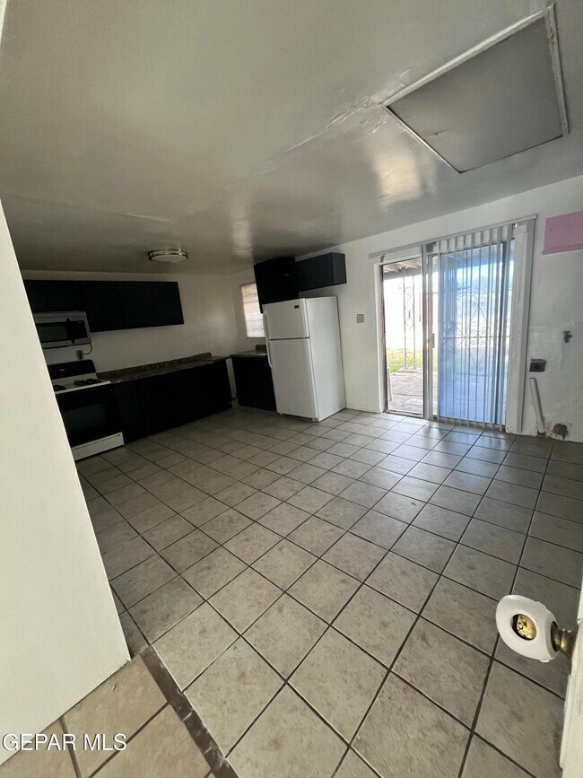 Photo - 813 Elmwood Ct