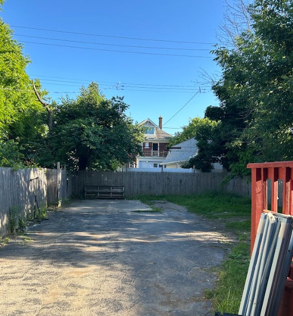 175 Lisbon Ave