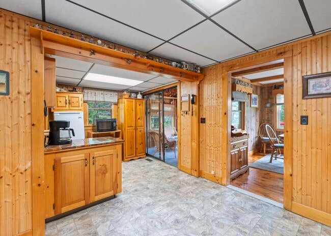 Photo - 7 Kincaid Ln