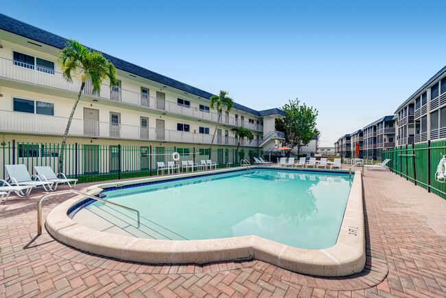 Spectra Palms Apartments - Lauderhill, FL | ForRent.com