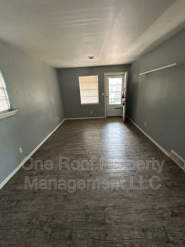 Photo - 5304 Ditzler Ave