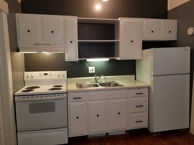 Fridge and Stove included - 1208 Frisco St Unit 2