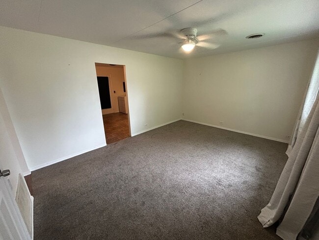 Photo - Well-maintained 3-bedroom, 1-bath house in a great location