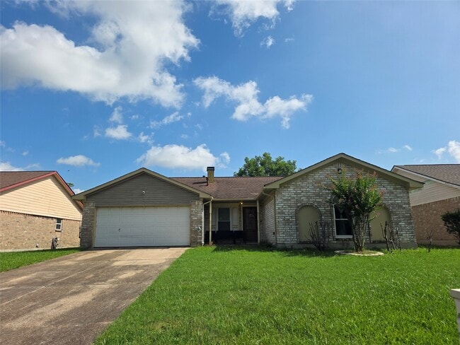 Building Photo - 12531 La Rochelle Dr