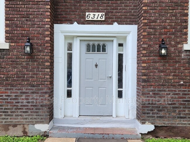 Photo - 6318 Cabanne Ave