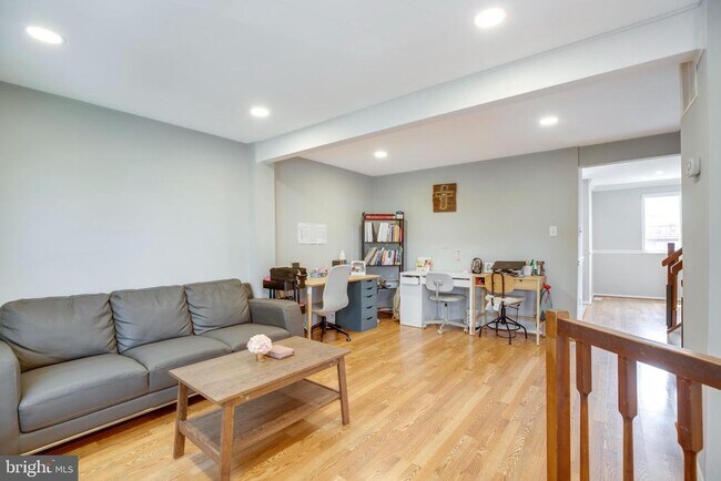 Photo - 3744 Keefer Ct