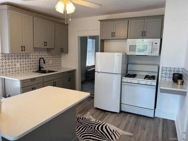 Photo - 593 Piermont Ave Unit 3