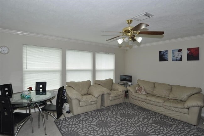 Photo - 2406 Padgett Ct
