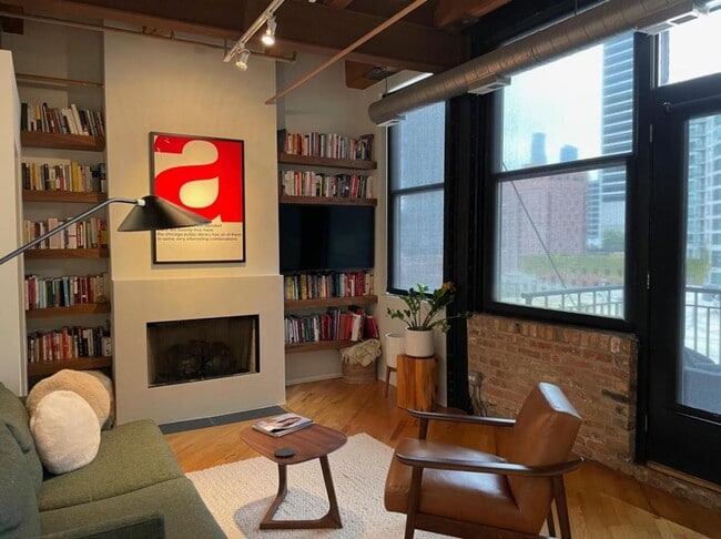 Photo - 226 N Clinton St