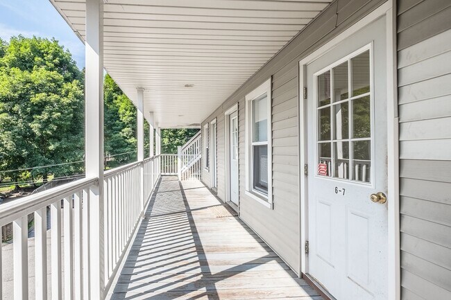 Photo - 8 Celtic Street