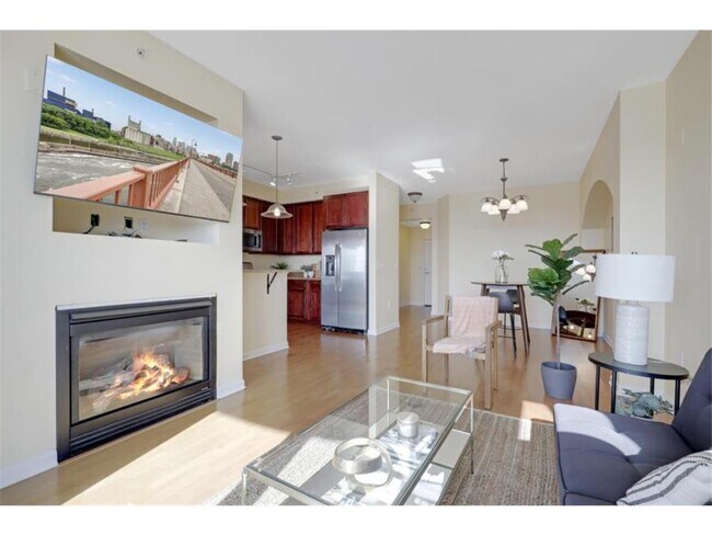 Photo - 500 E Grant St Unidad 1905