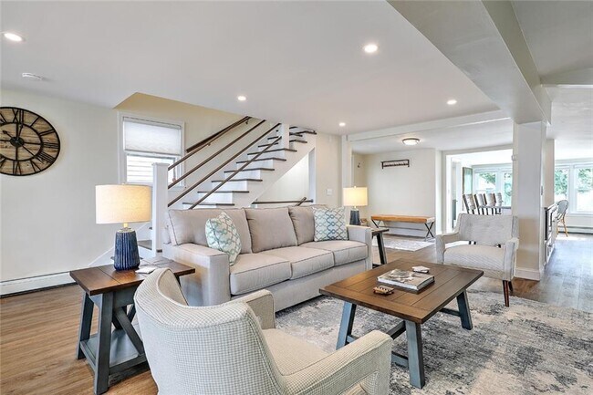 Photo - 45 White Ave