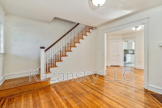 Photo - 6737 N Lawrence St