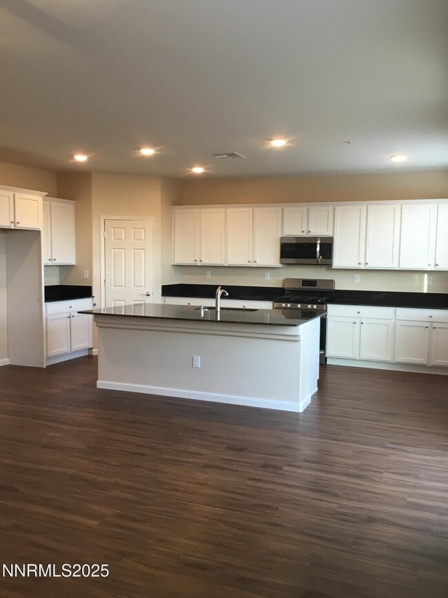 Photo - 2950 Cityview Terrace