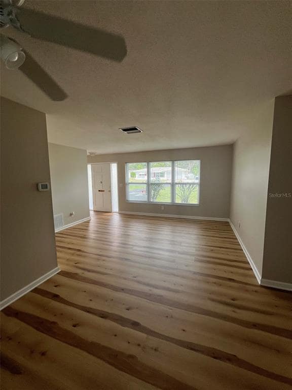 Photo - 8732 140th Way N