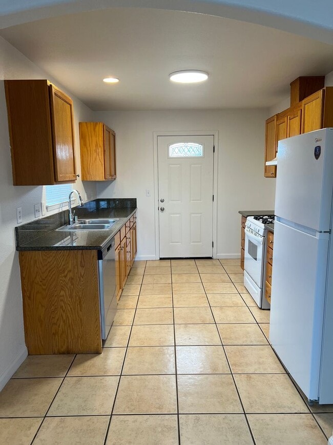 Photo - UPDATED 3 BEDROOM HOUSE WITH LARGE BACKYARD!