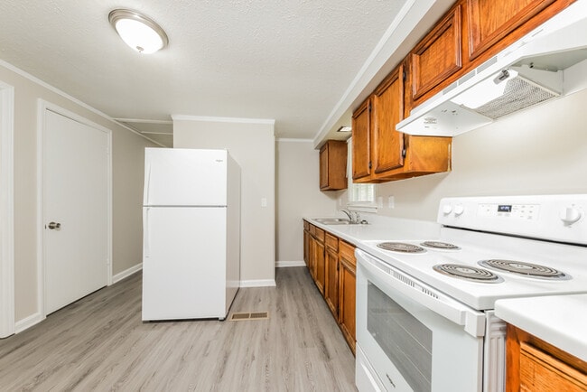 Photo - 1404 Waterloo Dr