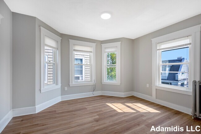 Photo - 21 Magnus Ave Unit 1