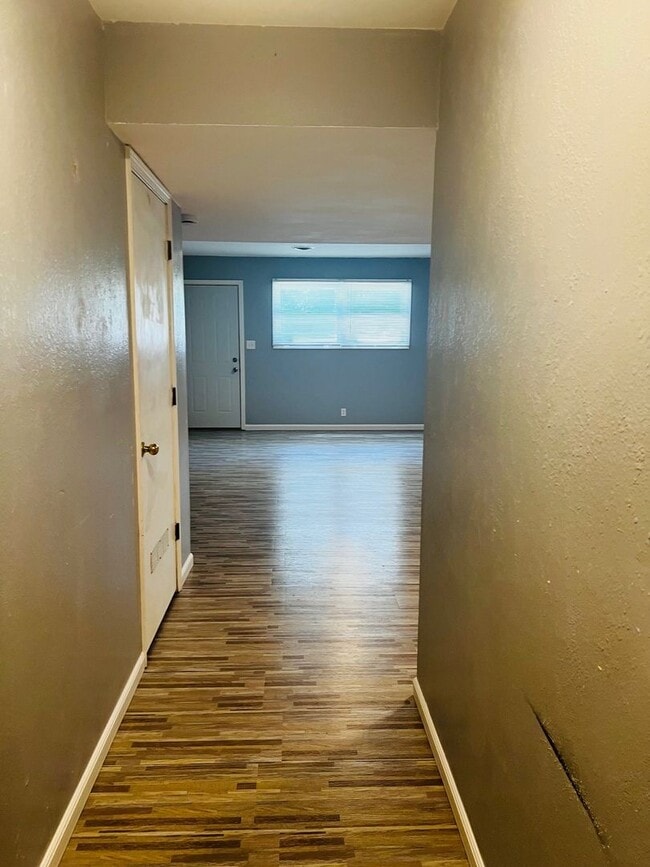 Photo - WATER & TRASH INCLUDED - CENTRAL LOCATION!