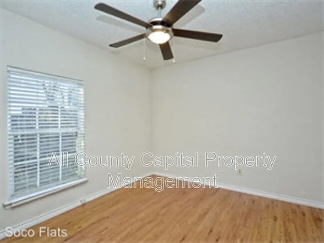 Photo - 4500 Witham Ln Unidad 101