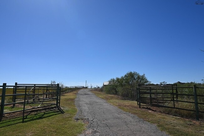 Photo - 2460 Wranglers Retreat