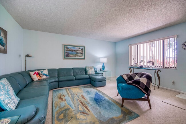 Photo - 15090 Ashland Pl Unit 147 E