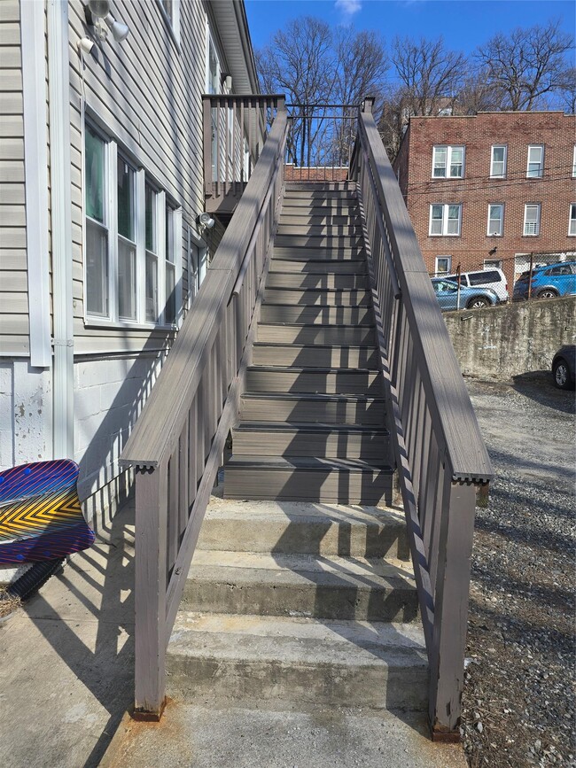 Photo - 201 Oak St Apartment Unit 3