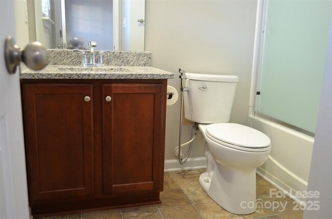 Photo - 9712 Walkers Glen Dr NW