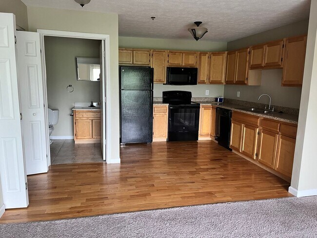 Photo - Lakepointe Apartment Homes