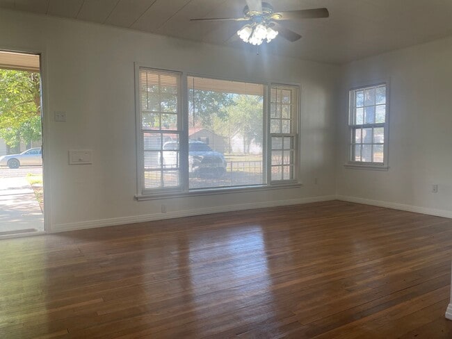 Photo - House with Heart