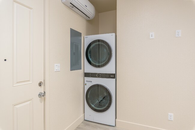 Photo - 1754 Vosti Ave Unit A