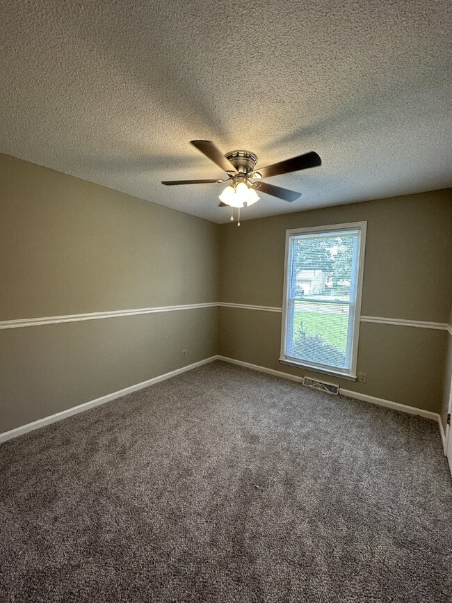 Photo - 709 R S Bradley Blvd