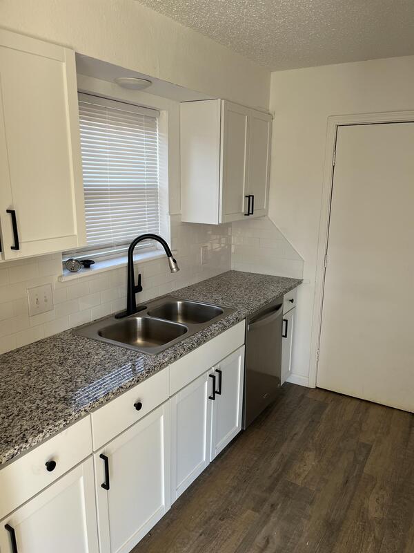 Photo - 1509 W Vandalia St