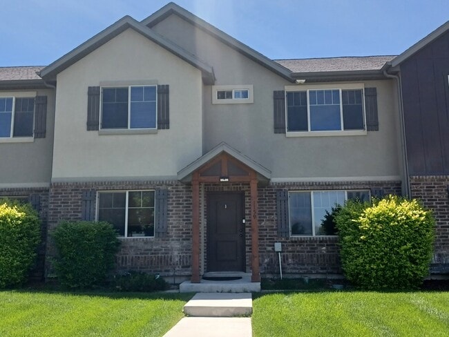 Building Photo - 1159 W 100 S