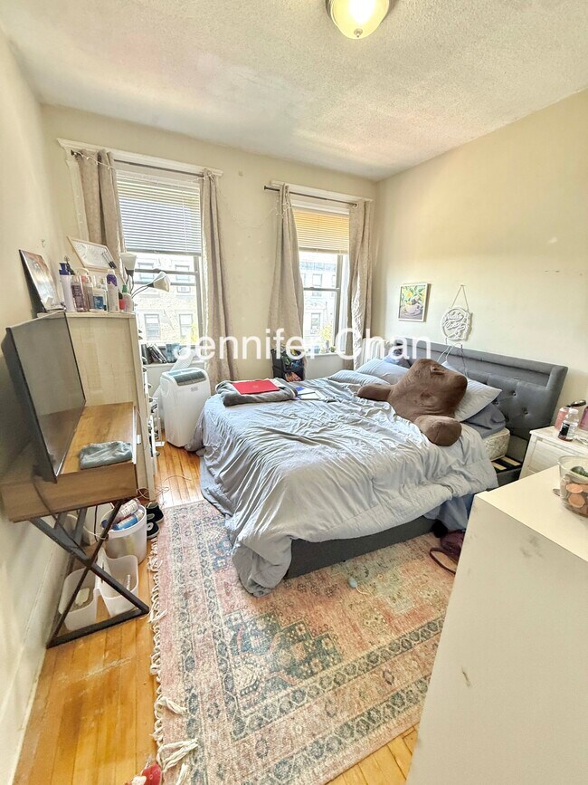 Photo - 32 Glenville Ave Unit 3