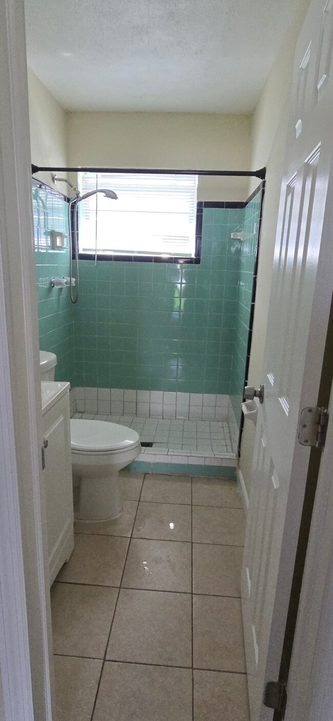 Photo - 3049 2nd St