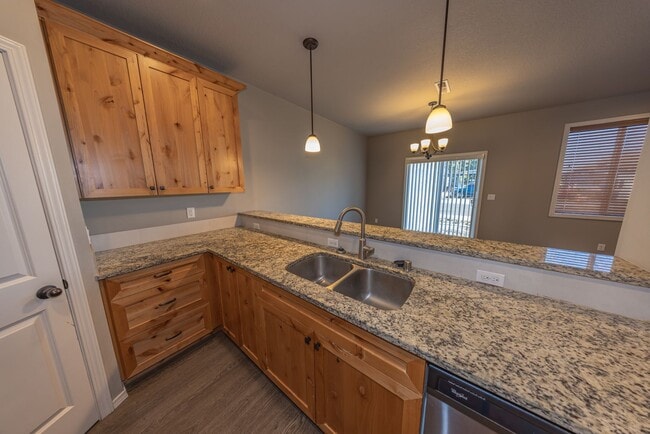 Photo - Three bedroom townhouse in Orchards.  - Built in 2016 - AC